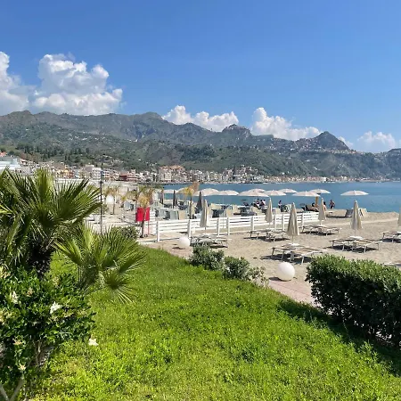 Apartamento La Finestra Sul Mare Modern Giardini-Naxos