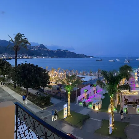 Apartamento La Finestra Sul Mare Modern Giardini-Naxos