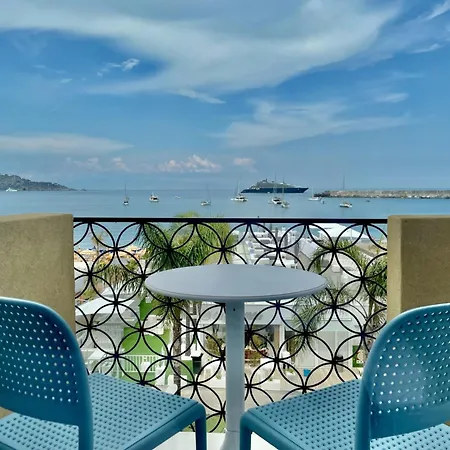 Апартаменты La Finestra Sul Mare Modern *