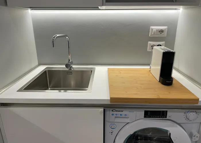 La Finestra Sul Mare Modern Apartment Giardini Naxos